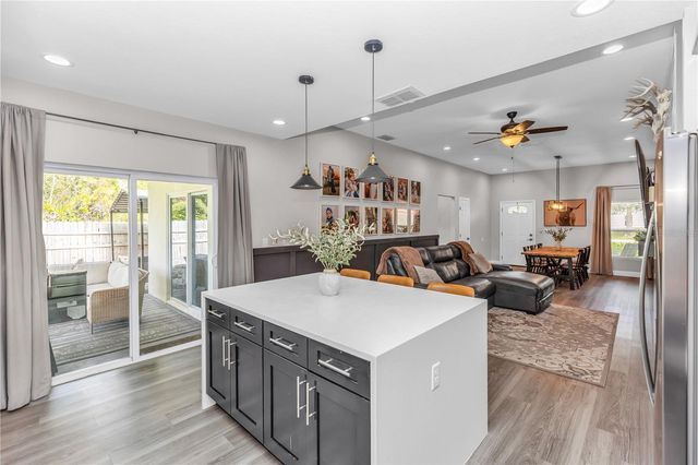 1978 10TH AVENUE, Deland, FL 32724