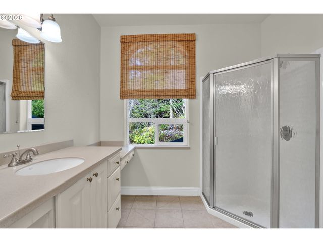 5816 MARTIN Rd, Florence, OR 97439