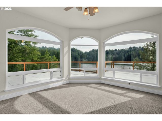 5816 MARTIN Rd, Florence, OR 97439