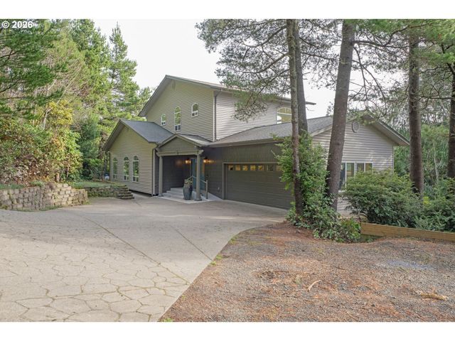5816 MARTIN Rd, Florence, OR 97439