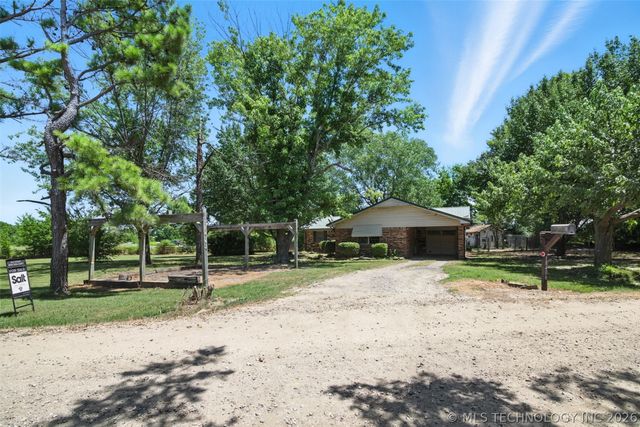 18406 S 55th E, Warner, OK 74469