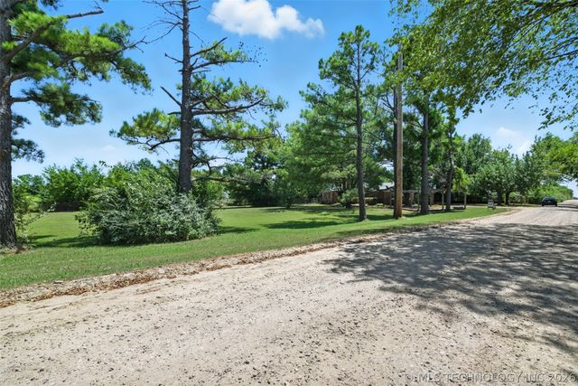 18406 S 55th E, Warner, OK 74469