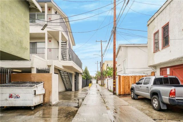 753 Cerritos Avenue, Long Beach, CA 90813