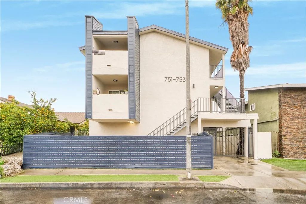 753 Cerritos Avenue, Long Beach, CA 90813