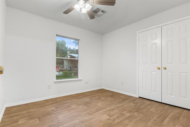 126 County Road 2802, Cleveland, TX 77327