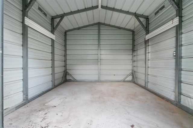 126 County Road 2802, Cleveland, TX 77327