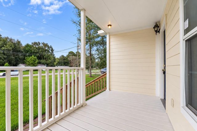 126 County Road 2802, Cleveland, TX 77327