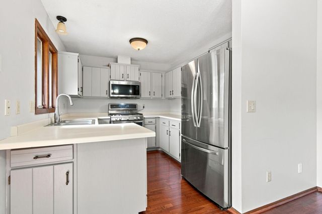 7232 Woodstock Drive, Bloomington, MN 55438