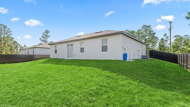 759 SILVERSTAR AVENUE S, Lehigh Acres, FL 33974