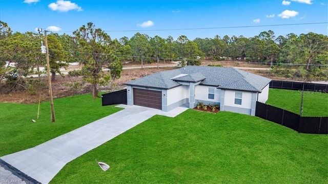 759 SILVERSTAR AVENUE S, Lehigh Acres, FL 33974