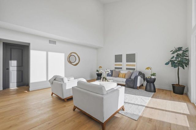 7079 Enders Avenue, San Diego, CA 92122
