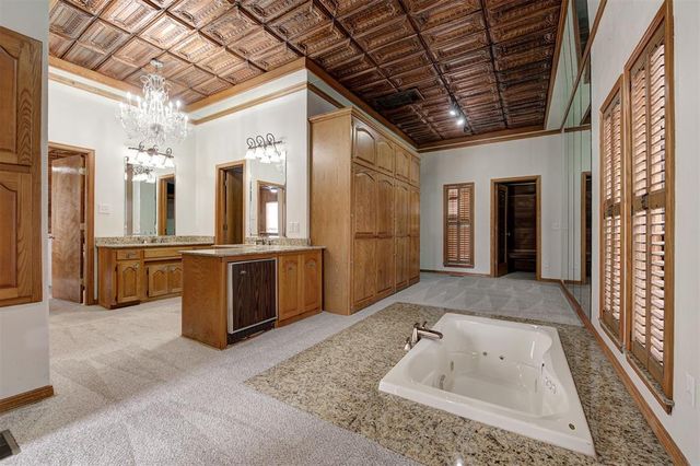 1839 E Pleasantview Lane, Mustang, OK 73064