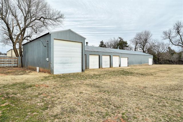 1839 E Pleasantview Lane, Mustang, OK 73064