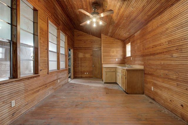 1839 E Pleasantview Lane, Mustang, OK 73064