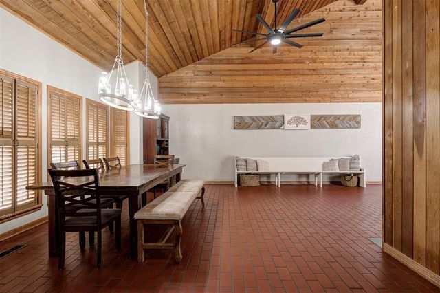 1839 E Pleasantview Lane, Mustang, OK 73064