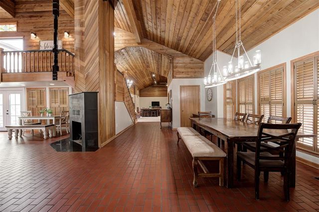 1839 E Pleasantview Lane, Mustang, OK 73064