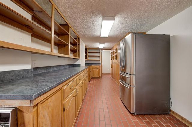 1839 E Pleasantview Lane, Mustang, OK 73064