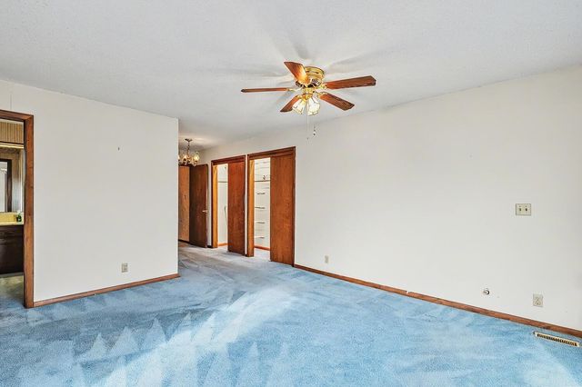 2446 N Coolidge Ave, Wichita, KS 67204