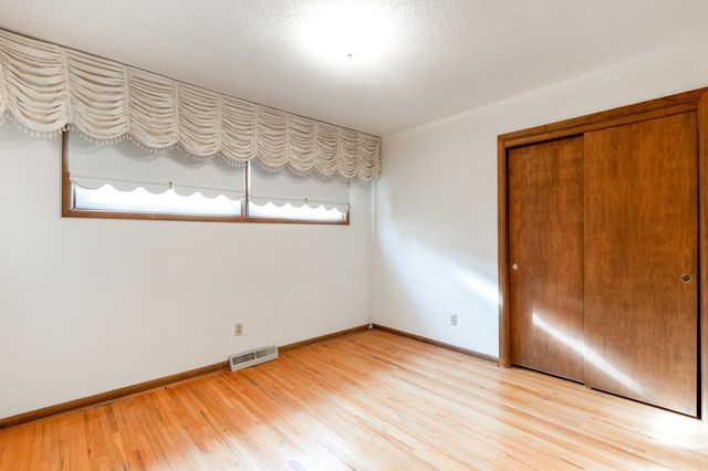 2446 N Coolidge Ave, Wichita, KS 67204