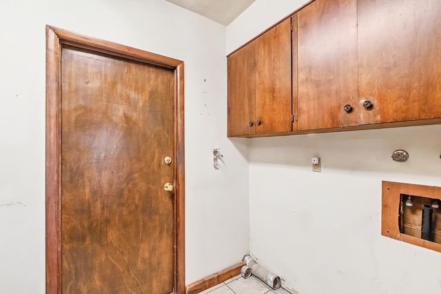 2446 N Coolidge Ave, Wichita, KS 67204