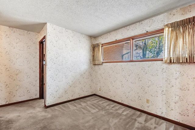 2446 N Coolidge Ave, Wichita, KS 67204