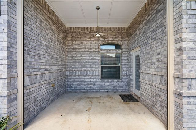 6821 Round Table St, Corpus Christi, TX 78414