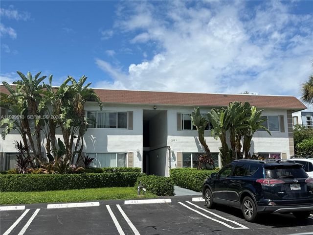 201 SE 6th Ave 7, Pompano Beach, FL 33060