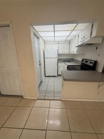 201 SE 6th Ave 7, Pompano Beach, FL 33060