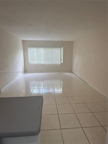 201 SE 6th Ave 7, Pompano Beach, FL 33060