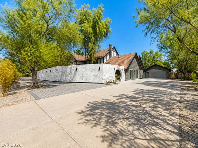 3090 El Camino Road, Las Vegas, NV 89146