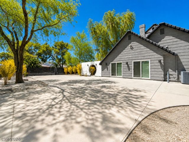 3090 El Camino Road, Las Vegas, NV 89146