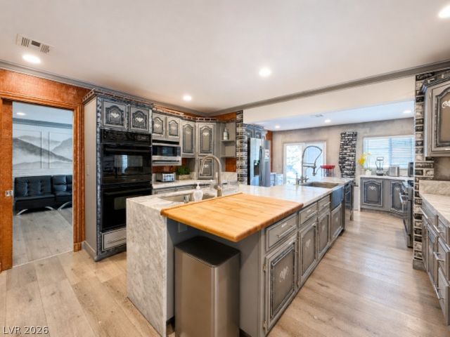 3090 El Camino Road, Las Vegas, NV 89146