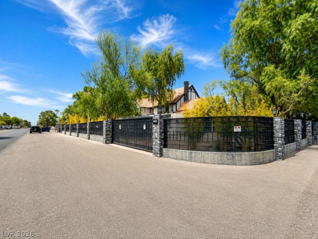 3090 El Camino Road, Las Vegas, NV 89146