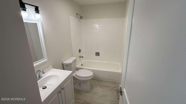 1036 Aberdeen Drive B, Lakewood, NJ 08701