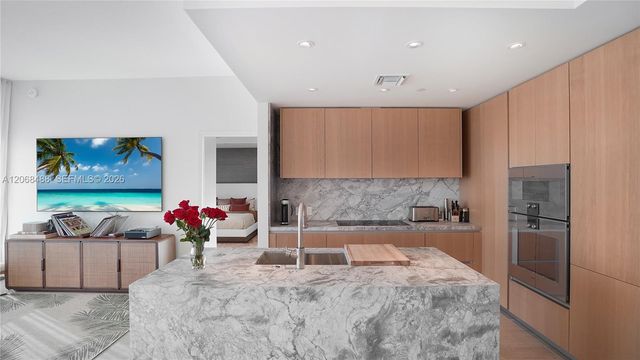 500 Alton Road 3605, Miami Beach, FL 33139