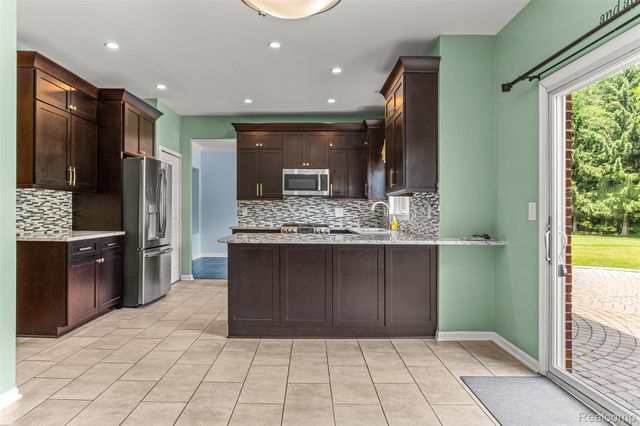 48578 Wildrose Drive, Canton Charter Township, MI 48187