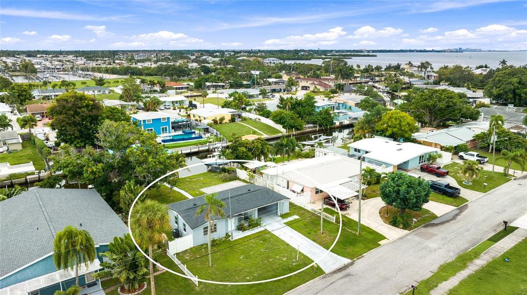 6815 GEORGIA AVENUE, BRADENTON, FL 34207 — exterior