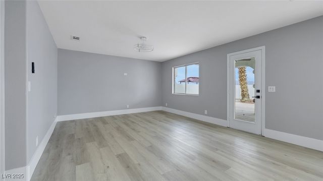 6556 Mount Roy Lane, Las Vegas, NV 89156