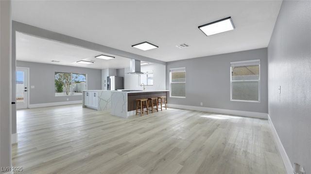 6556 Mount Roy Lane, Las Vegas, NV 89156