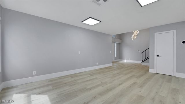 6556 Mount Roy Lane, Las Vegas, NV 89156