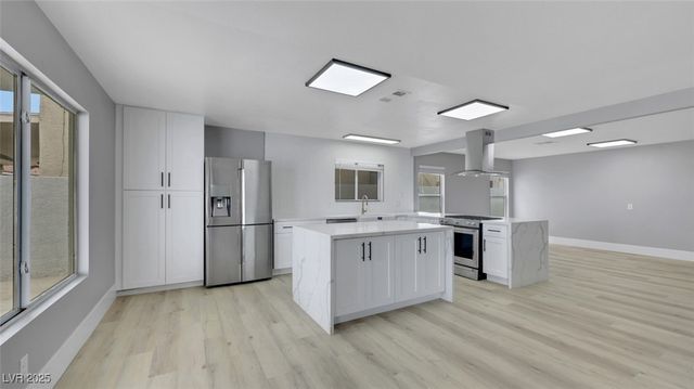 6556 Mount Roy Lane, Las Vegas, NV 89156