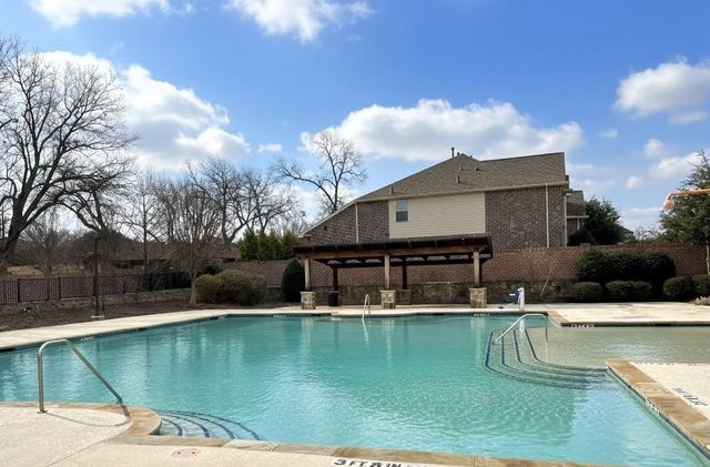 1001 Summer Lane, Mckinney, TX 75071