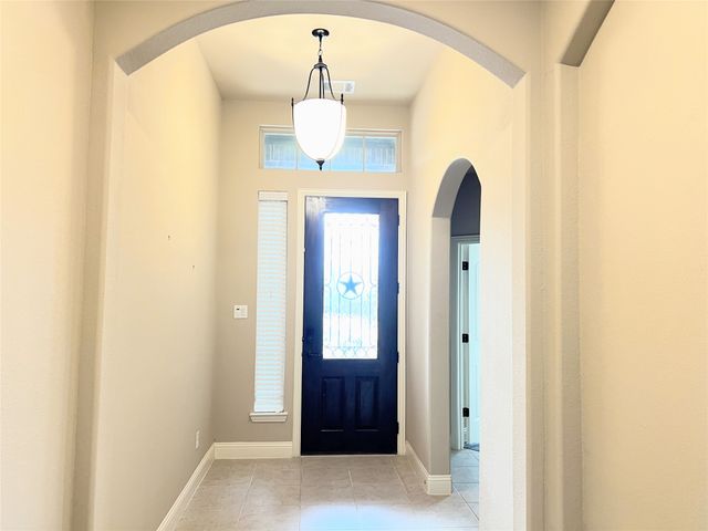 1001 Summer Lane, Mckinney, TX 75071