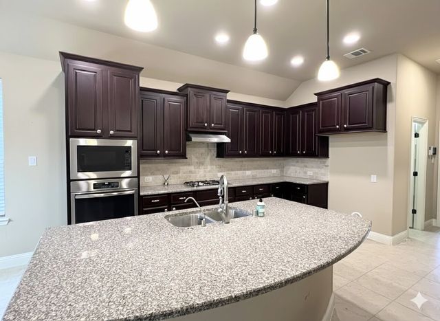 1001 Summer Lane, Mckinney, TX 75071