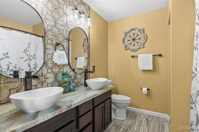 70 Willow Springs Drive, Moscow Mills, MO 63362