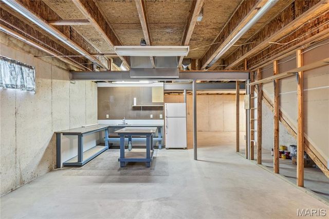 70 Willow Springs Drive, Moscow Mills, MO 63362