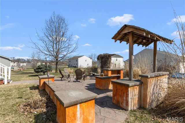 70 Willow Springs Drive, Moscow Mills, MO 63362