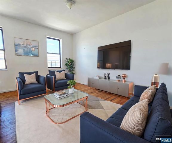 6 Garden Street 7, Passaic, NJ 07055
