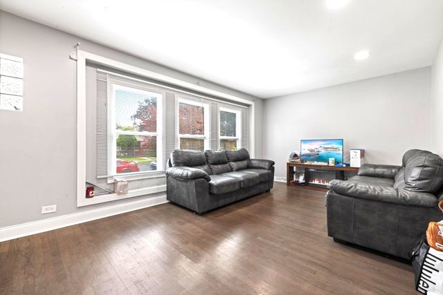 4800 S Lavergne Avenue, Chicago, IL 60638