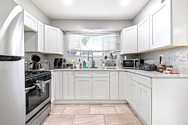 4800 S Lavergne Avenue, Chicago, IL 60638